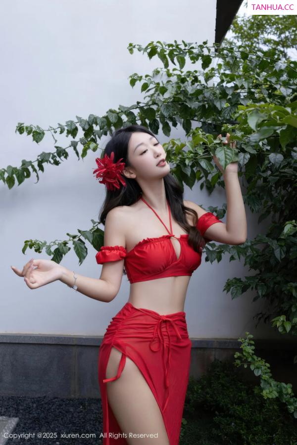 唐安琪  [XiuRen]高清写真图 2025.08.18 No.10662 唐安琪 红色泳衣第6张图片